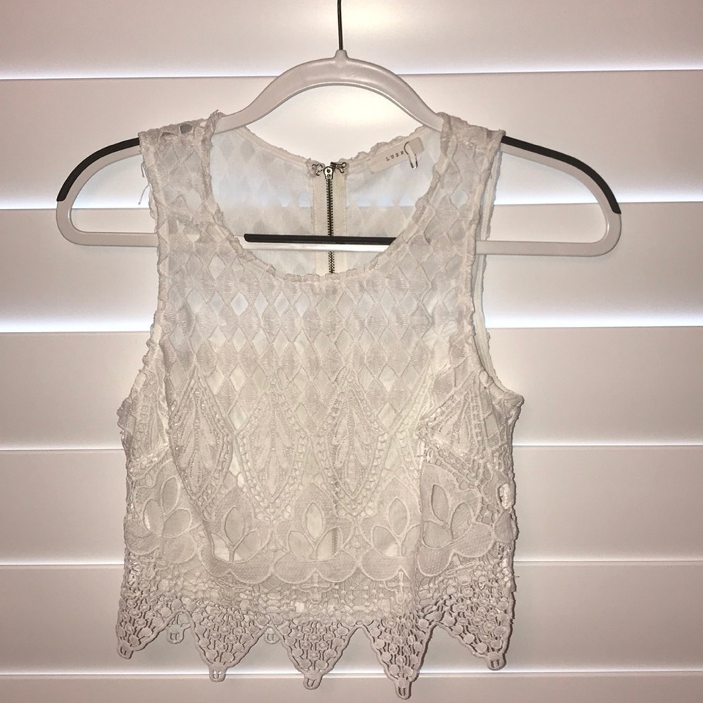 White designed tank top